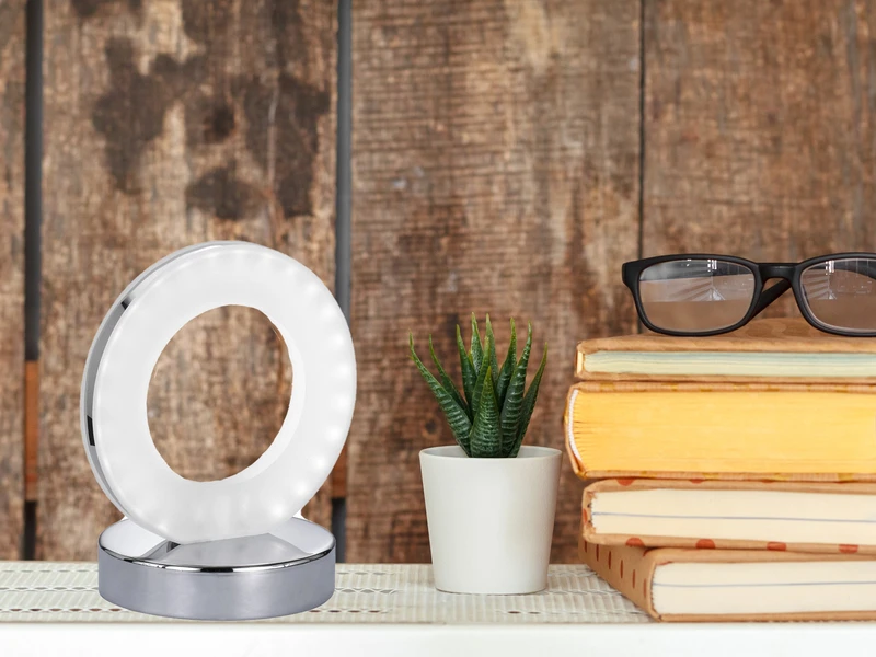 Wofi Kleine LED Tischleuchte OLE Silber Chrom, Höhe 17cm 2 Wofi Kleine LED Tischleuchte OLE Silber Chrom, Höhe 17cm – Bild 2