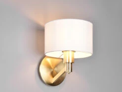 Trio Leuchten Kleine Wandleuchte CASSIO Messing Matt Mit Schalter & Stoffschirm Weiß -Globo Store kleine wandleuchte cassio messing matt mit schalte 2