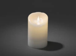 Konstsmide LED Echtwachskerze Mit Flamme & Timer, Ø 10cm, Höhe 16cm, Batteriebetrieb -Globo Store led echtwachskerze mit flamme timer 10cm hoehe 16c 2