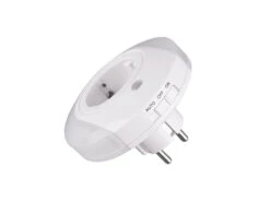 Reality Leuchten LED Nachtlicht BAILEY Plug-in Mit Steckdose & Dämmerungssensor - Ø 9cm -Globo Store led nachtlicht bailey plug in mit steckdose daemme 1