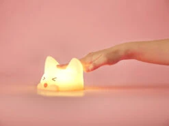 Niermann Nachtlicht CATTY CAT, Per USB Aufladbar, Dimmbar, 7 Lichtfarben, Mit Soundeffekt 11 Niermann Nachtlicht CATTY CAT, Per USB Aufladbar, Dimmbar, 7 Lichtfarben, Mit Soundeffekt -Globo Store nachtlicht catty cat per usb aufladbar dimmbar 7 l 4