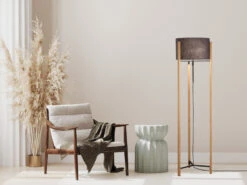 Fischer & Honsel Stehleuchte SHINE WOOD Mit Dreibein Holzfuß & Leinenschirm Grau, Höhe 152-160cm 17 Fischer & Honsel Stehleuchte SHINE WOOD Mit Dreibein Holzfuß & Leinenschirm Grau, Höhe 152-160cm -Globo Store stehleuchte shine wood mit dreibein holzfuss leine 6