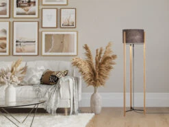 Fischer & Honsel Stehleuchte SHINE WOOD Mit Dreibein Holzfuß & Leinenschirm Grau, Höhe 152-160cm 18 Fischer & Honsel Stehleuchte SHINE WOOD Mit Dreibein Holzfuß & Leinenschirm Grau, Höhe 152-160cm -Globo Store stehleuchte shine wood mit dreibein holzfuss leine 7