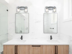 KICHLER Wandleuchte ASHLAND BAY In Chrom Für Badezimmer & Wohnraum, Breite 36cm -Globo Store wandleuchte ashland bay in chrom fuer badezimmer w 12